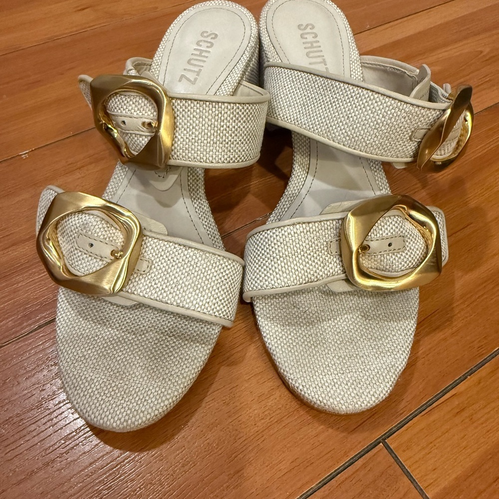 SCHUTZ Women's Cream Sandals with Gold Buckles